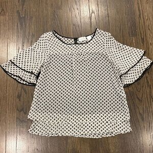 Women's Black and White Top( size PM)